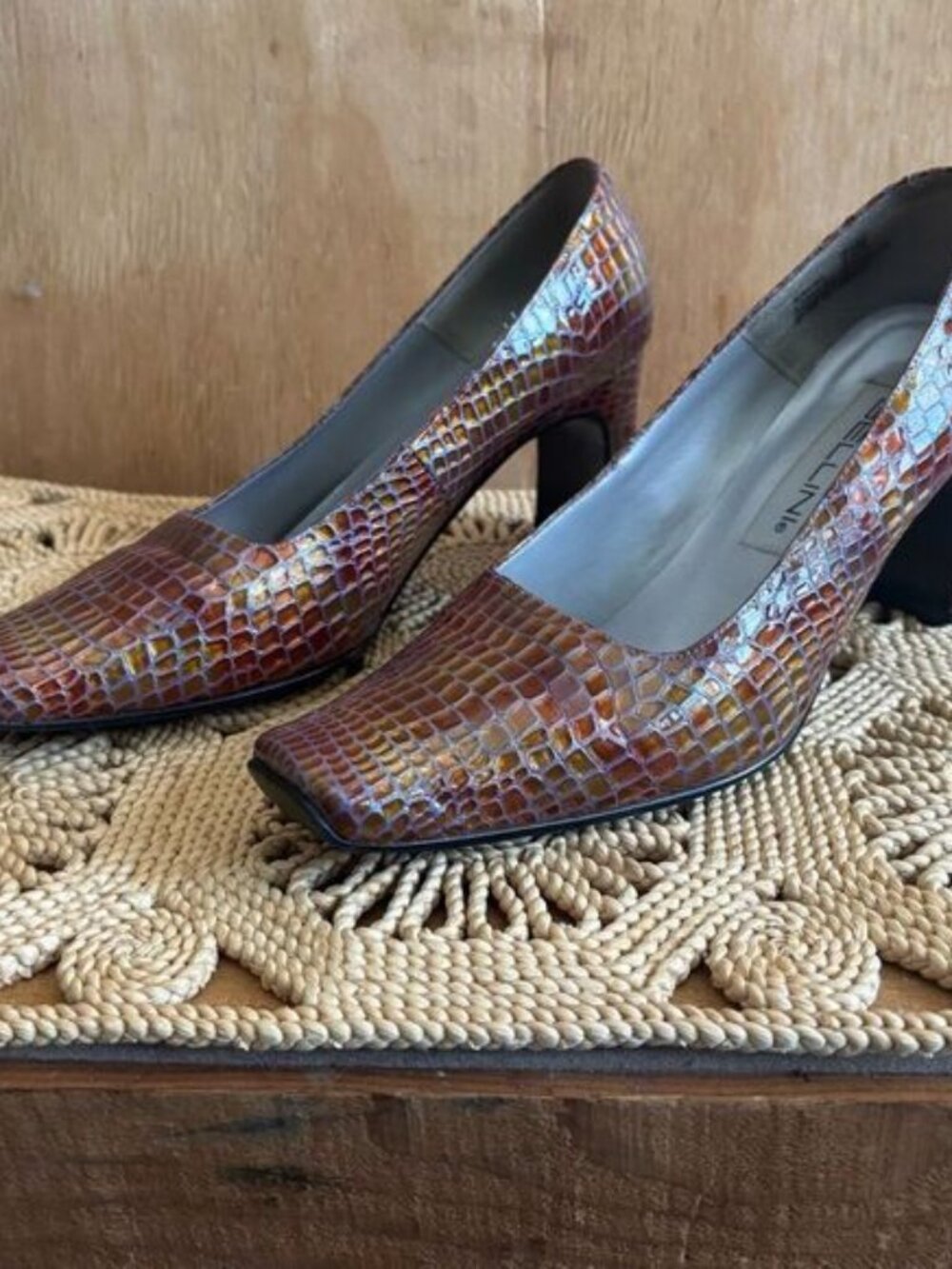 Vintage Bellini 90s Leather Metallic Orange Rust Red Square Toe Heels Sz 7.5 Y2K